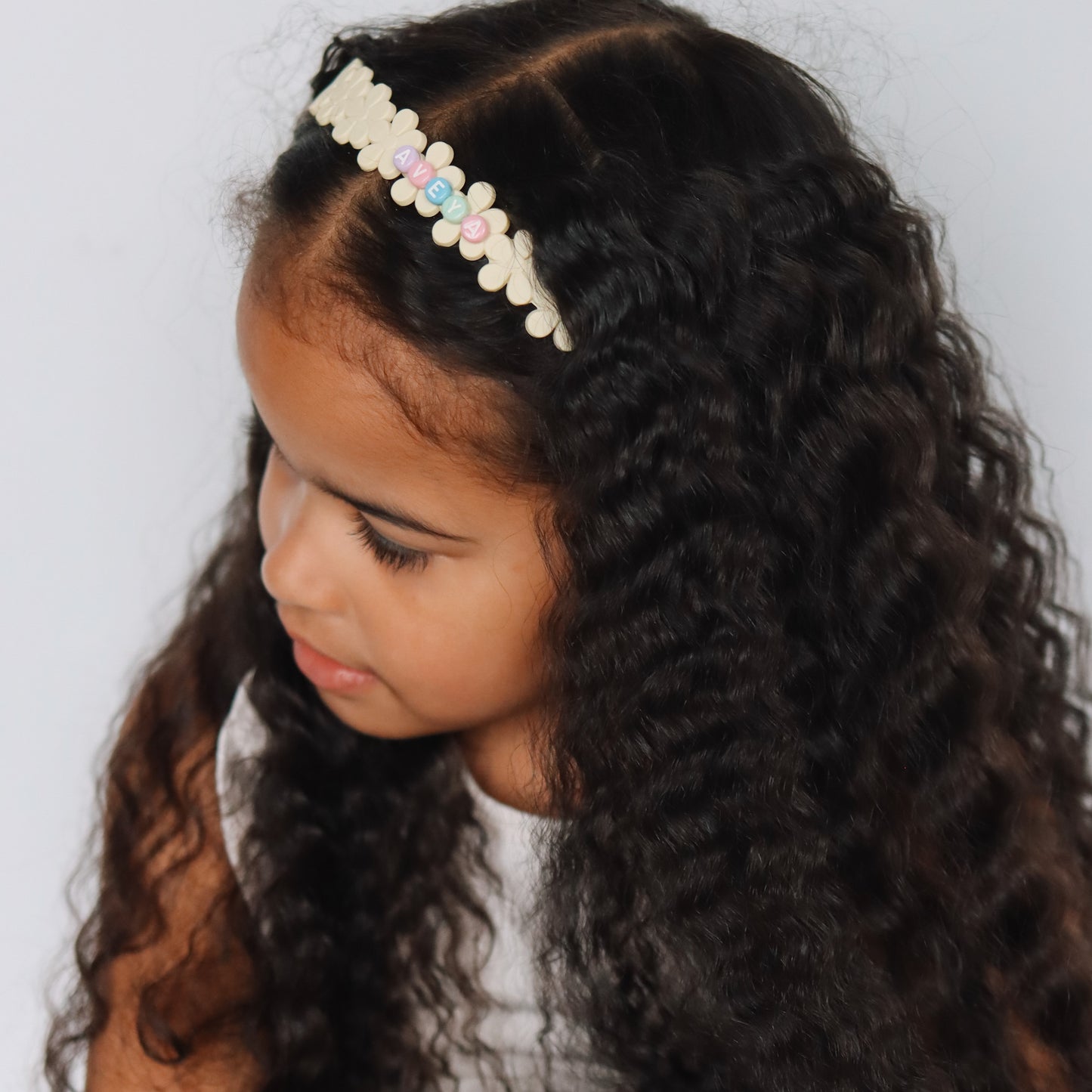 Diadeem Flower créme (gepersonaliseerd)