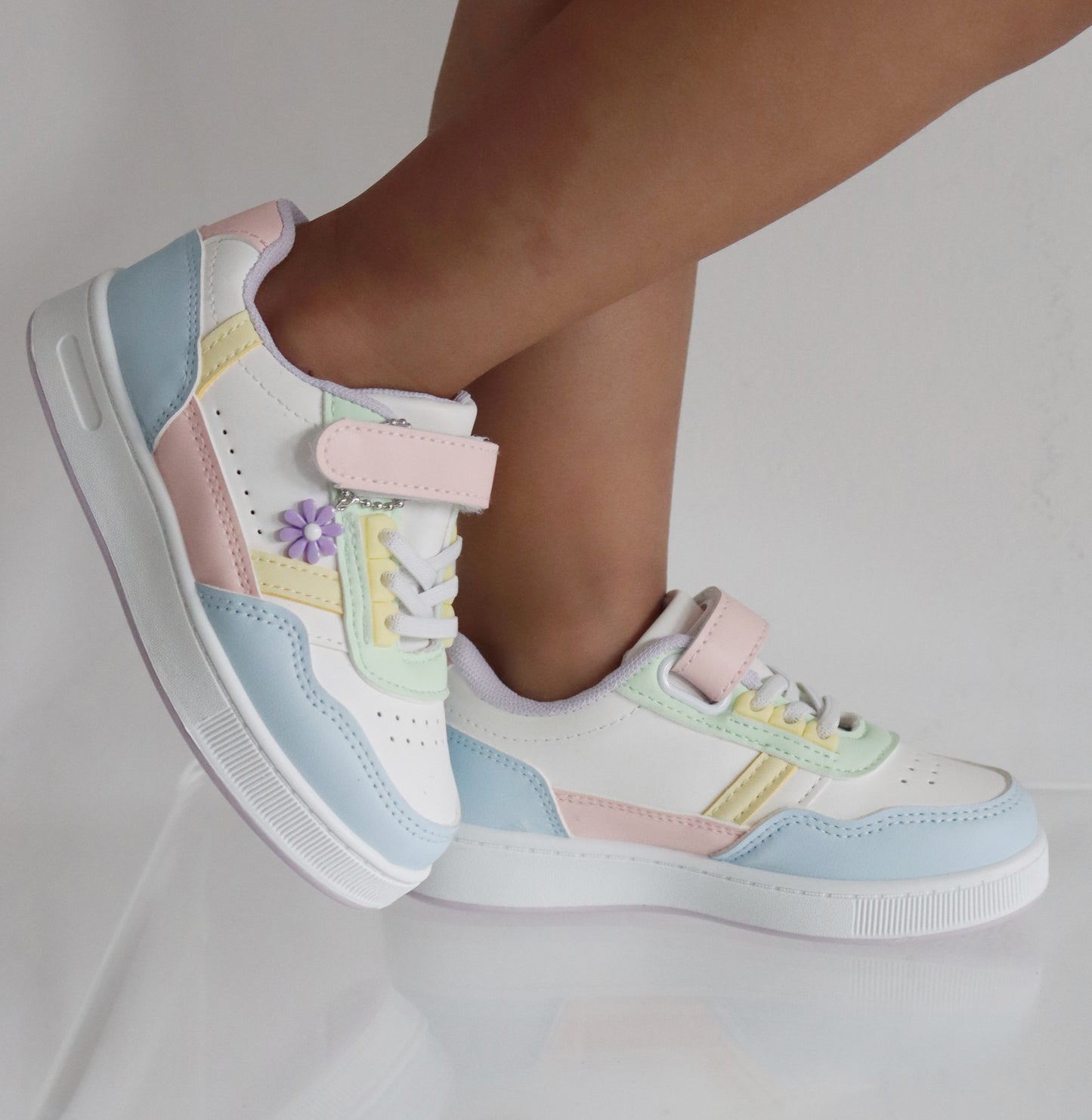 SNEAKER PASTEL (Lila- roze- blauw- geel - groen)